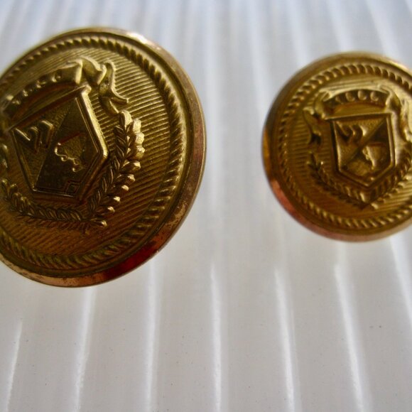 Wimbledon 10 Blazer Replacement Buttons Gold Tone W & Trophy Logo Waterbury USA - Picture 5 of 7